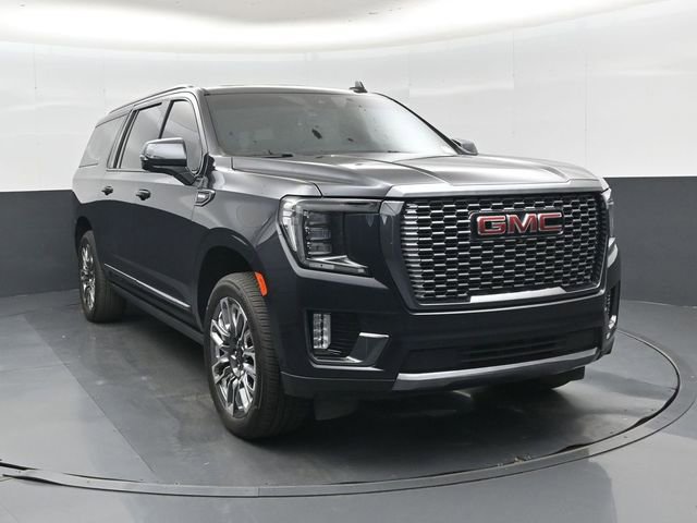 Used 2024 GMC Yukon XL Denali Ultimate AWD/4WD image 10