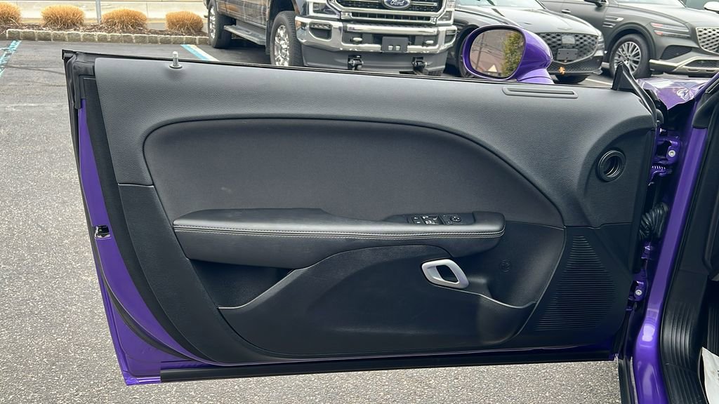 Used 2018 Dodge Challenger R/T image 20