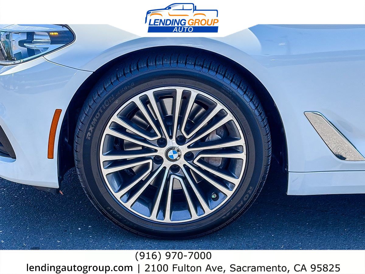 Used 2019 BMW 530i w/ Convenience Package RWD image 9