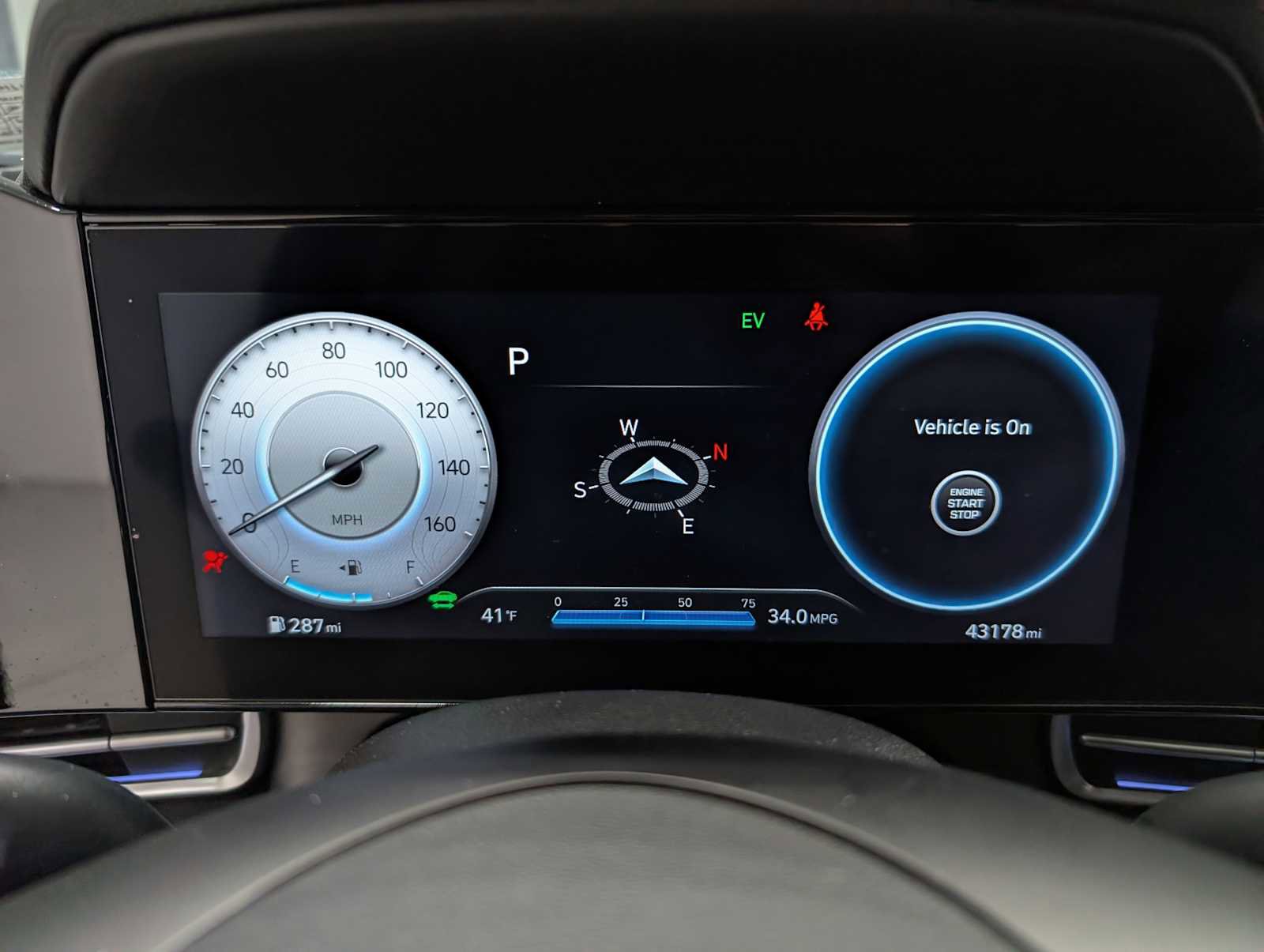 Used 2023 Hyundai Elantra Limited w/ Cargo Package image 24