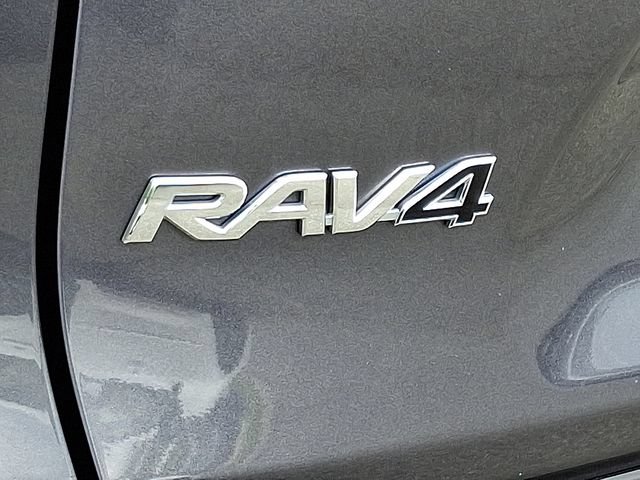 Used 2024 Toyota RAV4 XLE AWD/4WD image 29