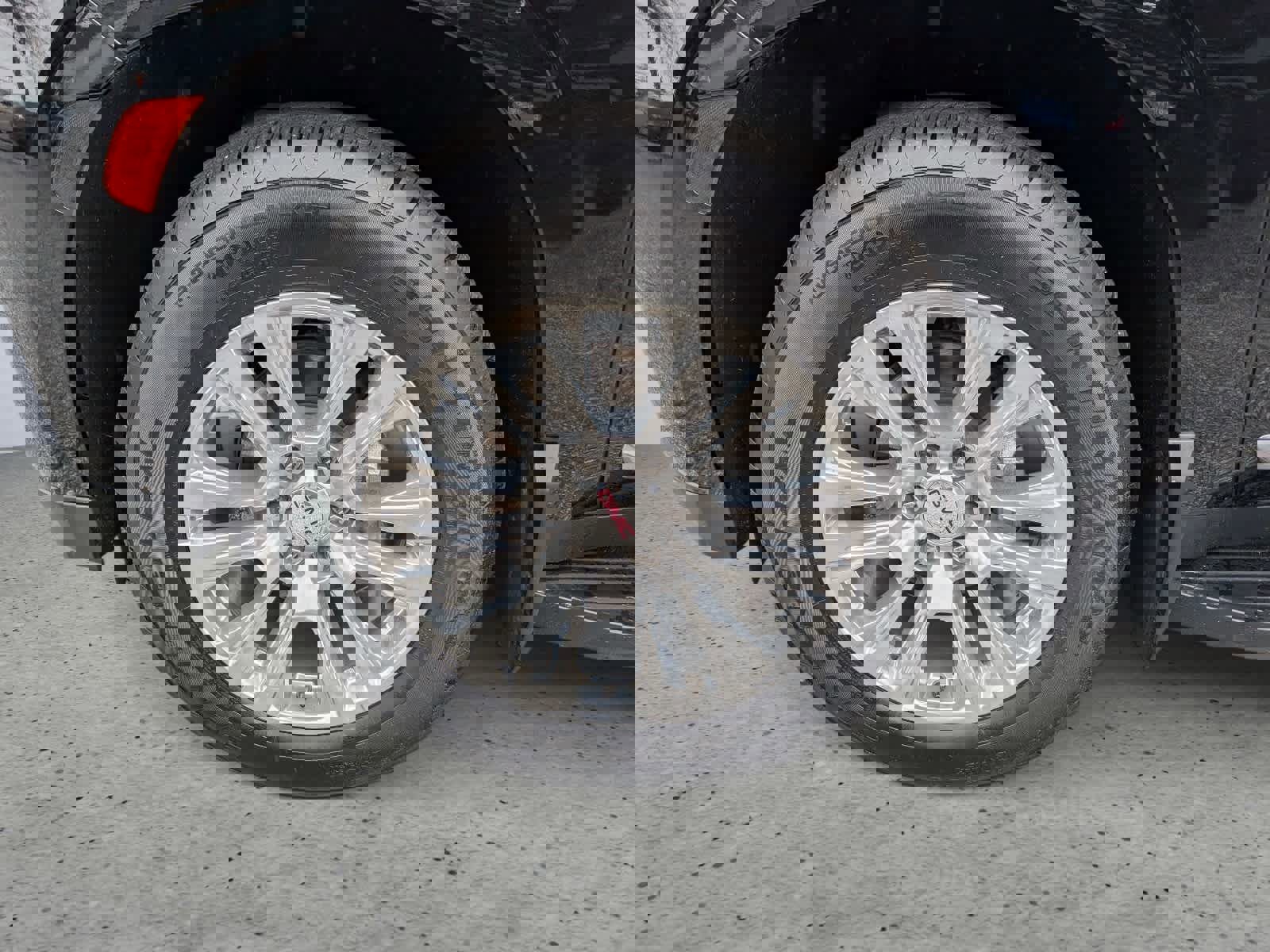 Certified 2023 GMC Yukon XL Denali image 7