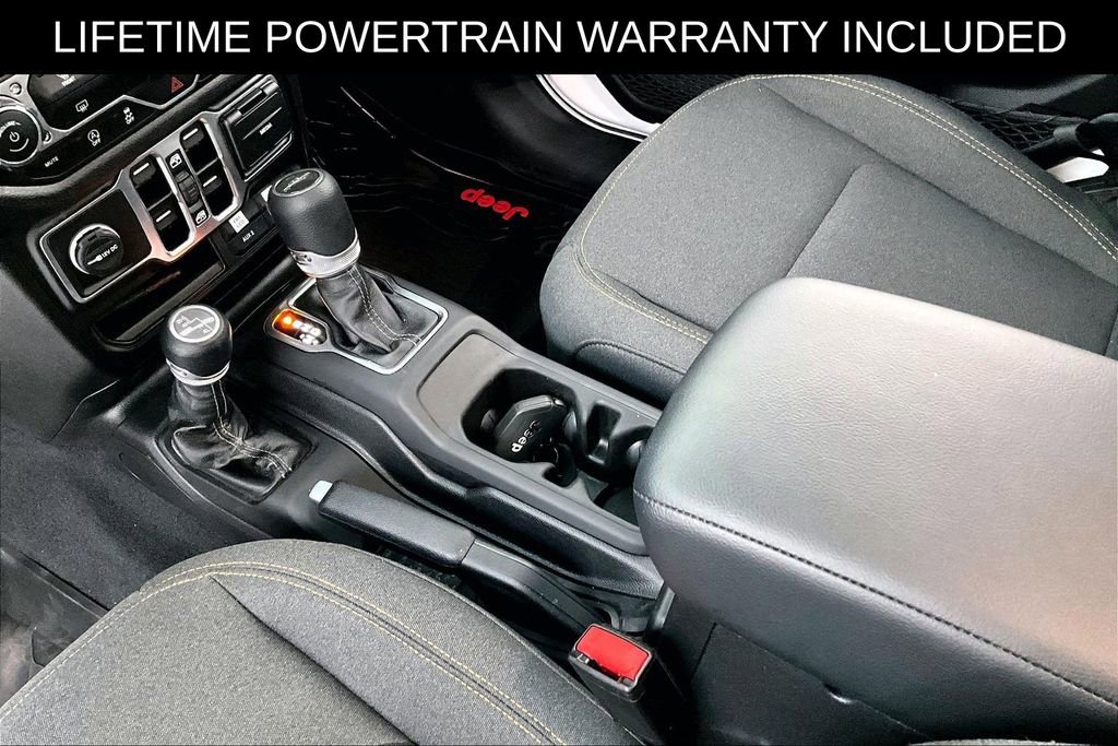 Used 2025 Jeep Gladiator Sport AWD/4WD image 19