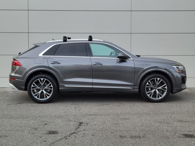 Used 2025 Audi Q8 Premium w/ Convenience Package image 5