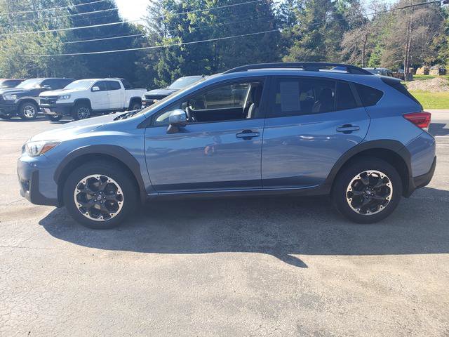 Used 2021 Subaru Crosstrek 2.0i Premium w/ Moonroof Package image 4