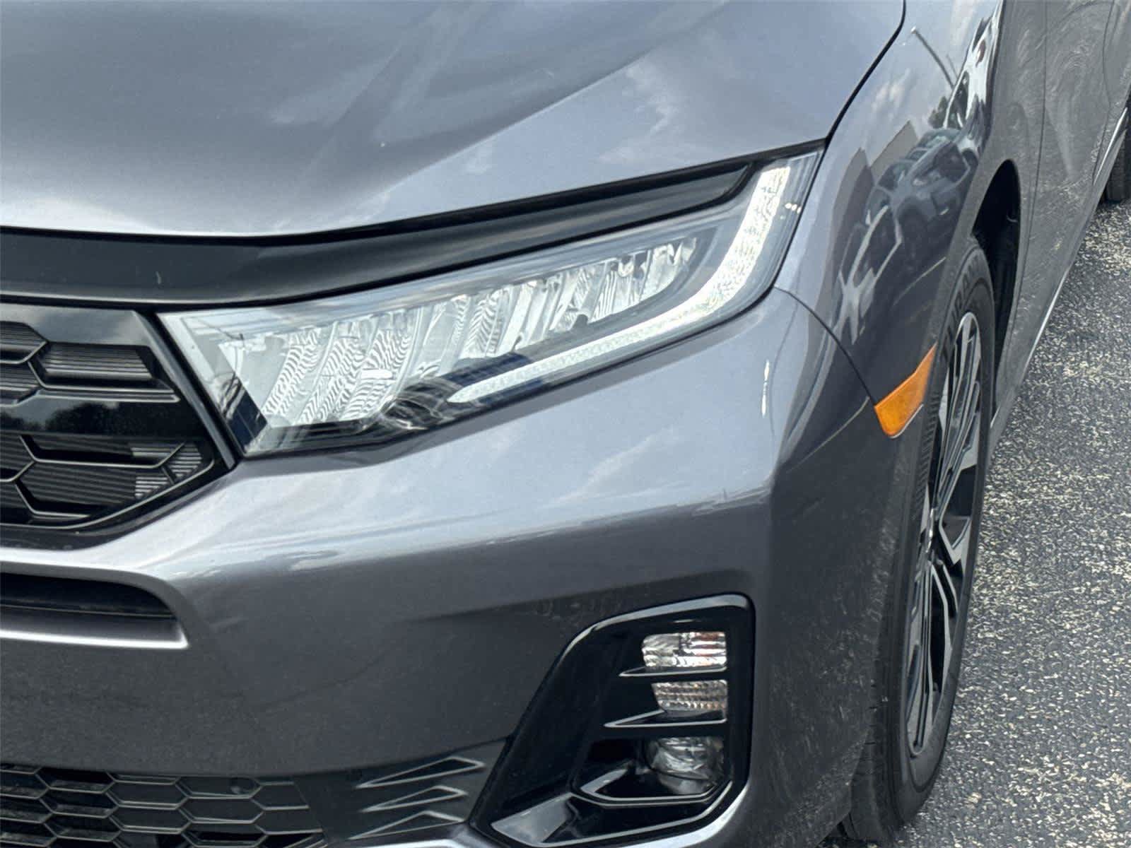 Used 2026 Honda Odyssey Elite image 9