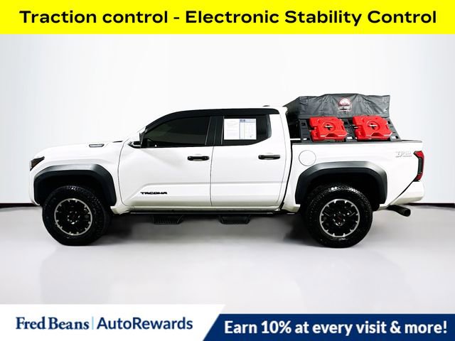 Used 2025 Toyota Tacoma TRD Off-Road image 4