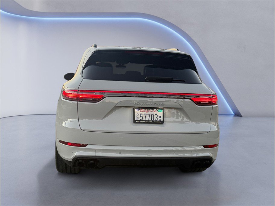 Used 2023 Porsche Cayenne Turbo image 5