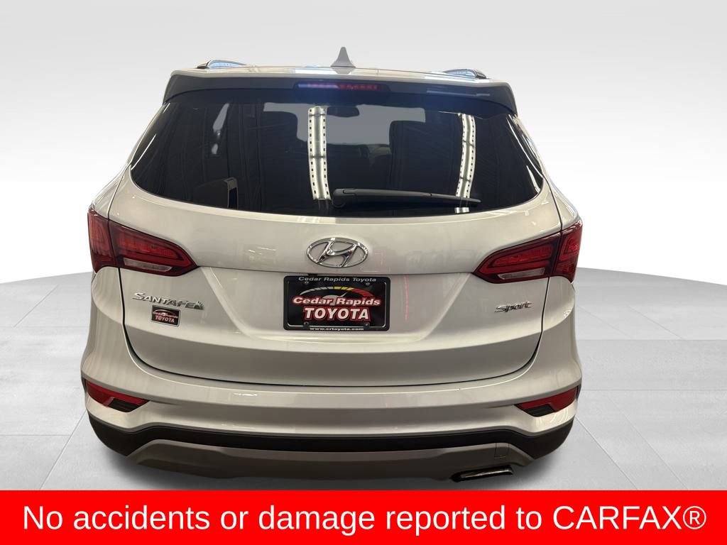 Used 2017 Hyundai Santa Fe Sport image 4