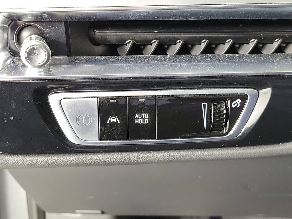 Used 2024 Cadillac Lyriq Sport RWD image 30