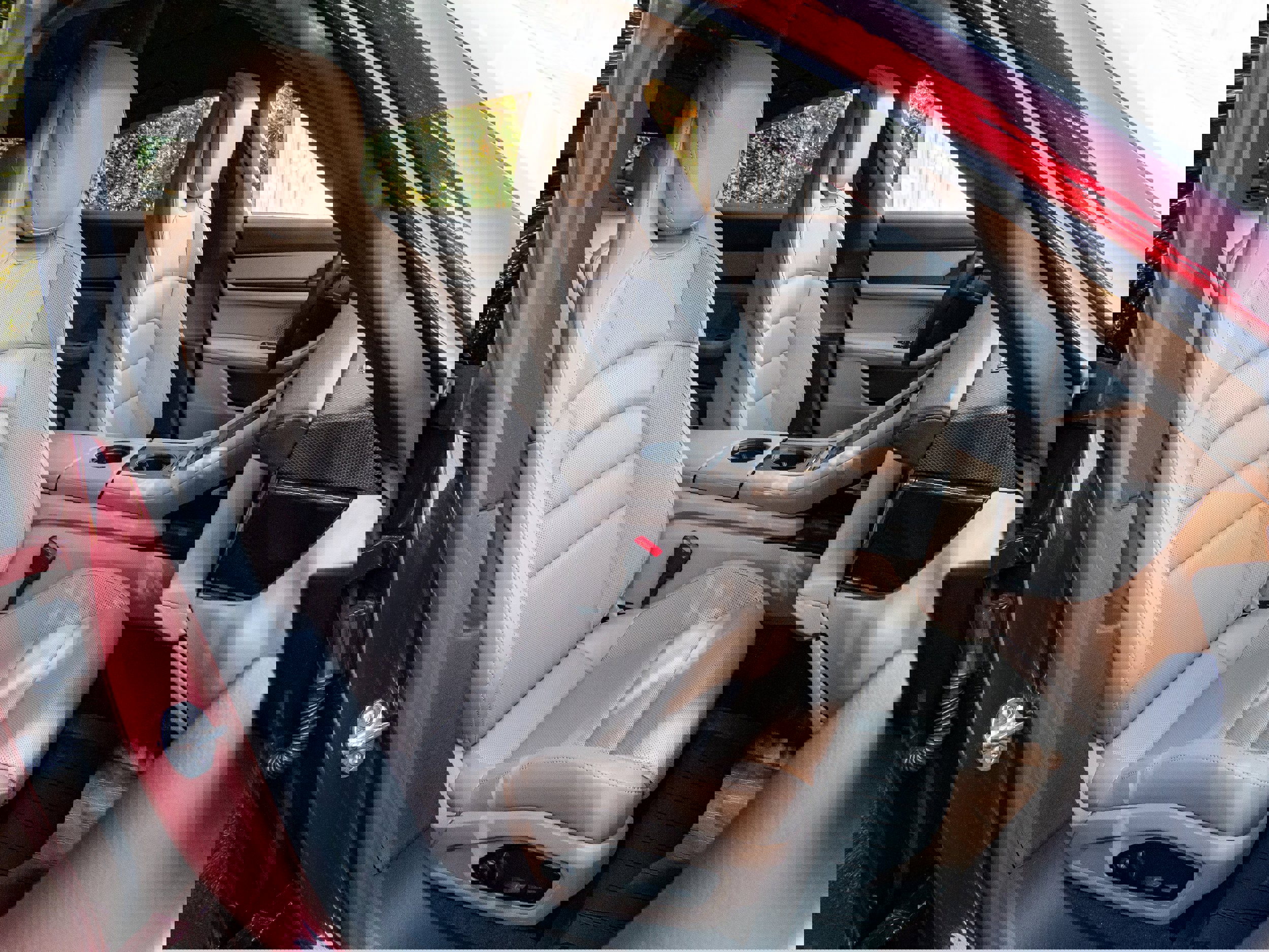 Used 2022 Porsche Taycan 4S image 33