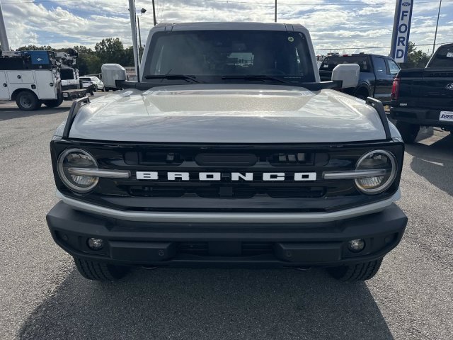 New 2026 Ford Bronco Outer Banks AWD/4WD image 2