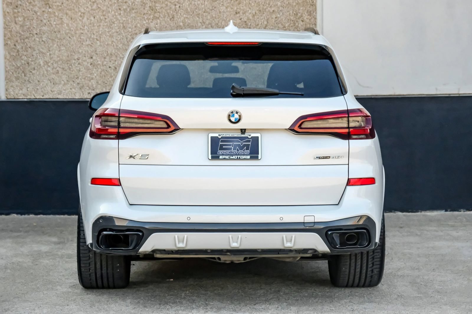 Used 2022 BMW X5 sDrive40i w/ M Sport Package RWD image 9