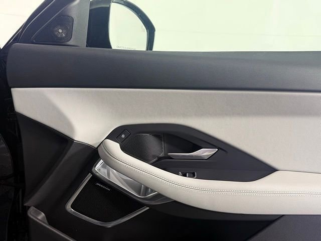 Certified 2024 Jaguar E-PACE R-Dynamic SE image 38