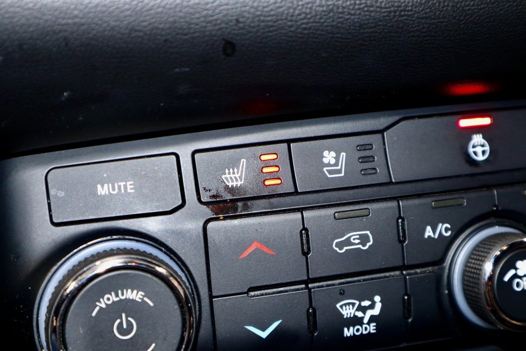 Used 2023 Dodge Durango GT image 5