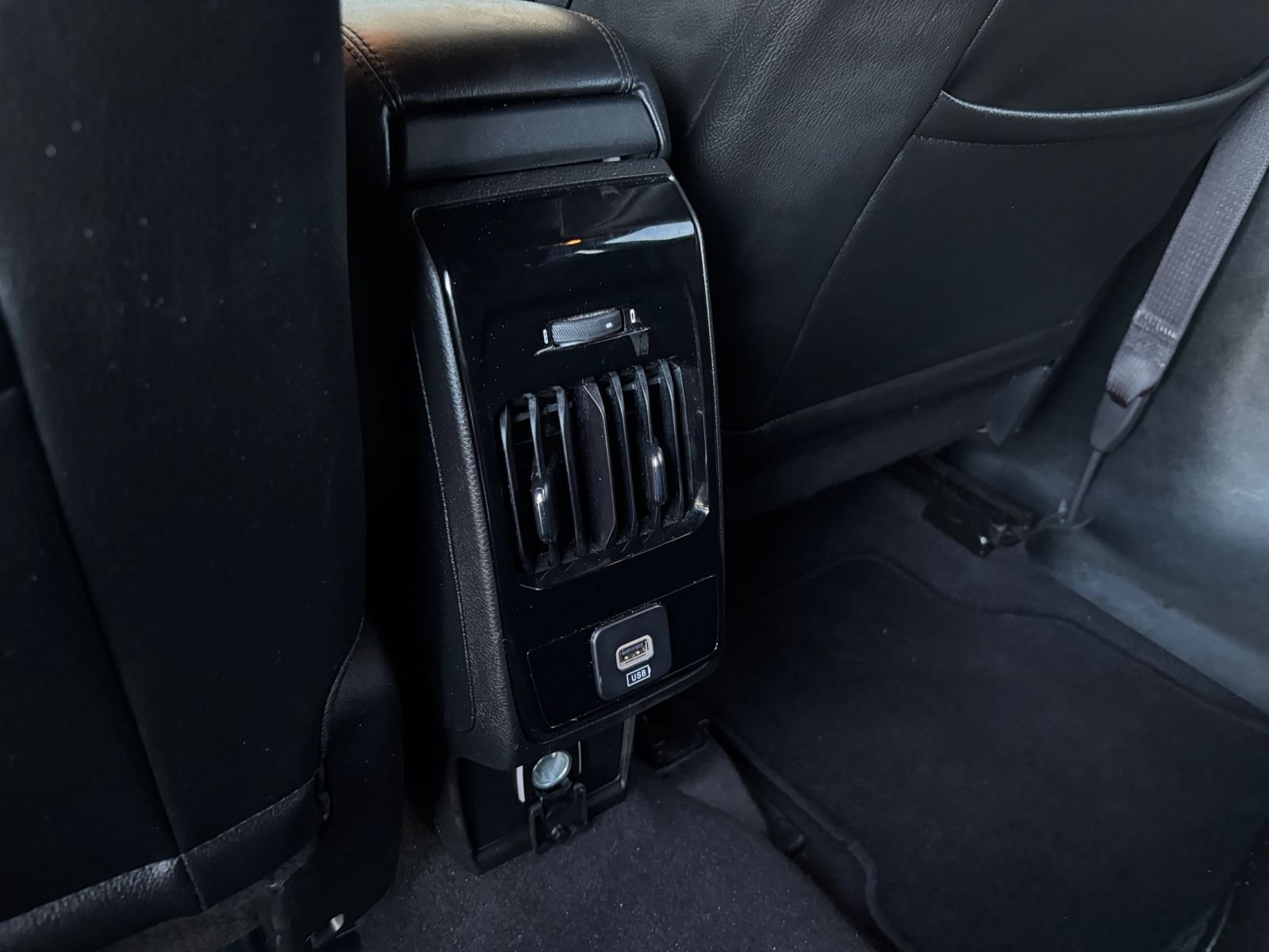 Used 2025 Jeep Compass Limited AWD/4WD image 21