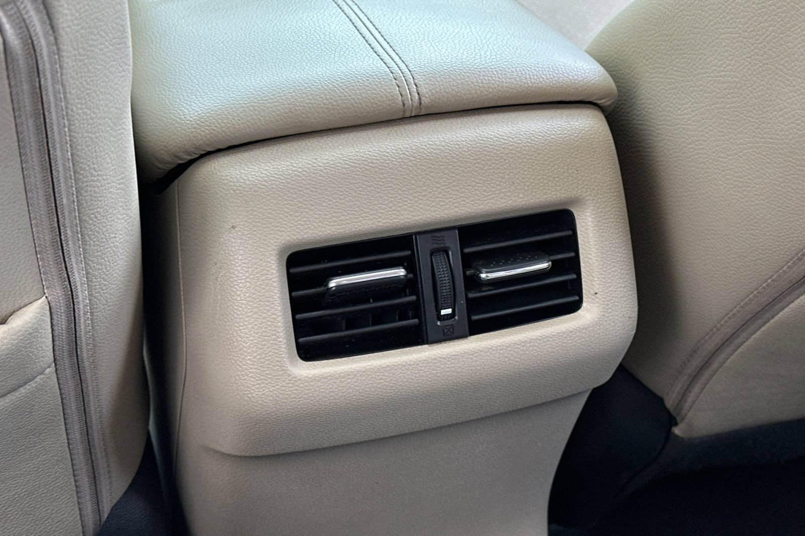 Used 2016 Honda Accord Touring image 15