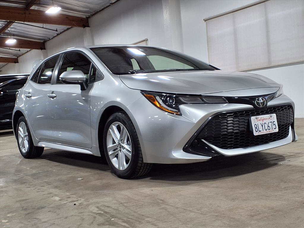 Used 2019 Toyota Corolla SE w/ Carpet Mat Package image 3