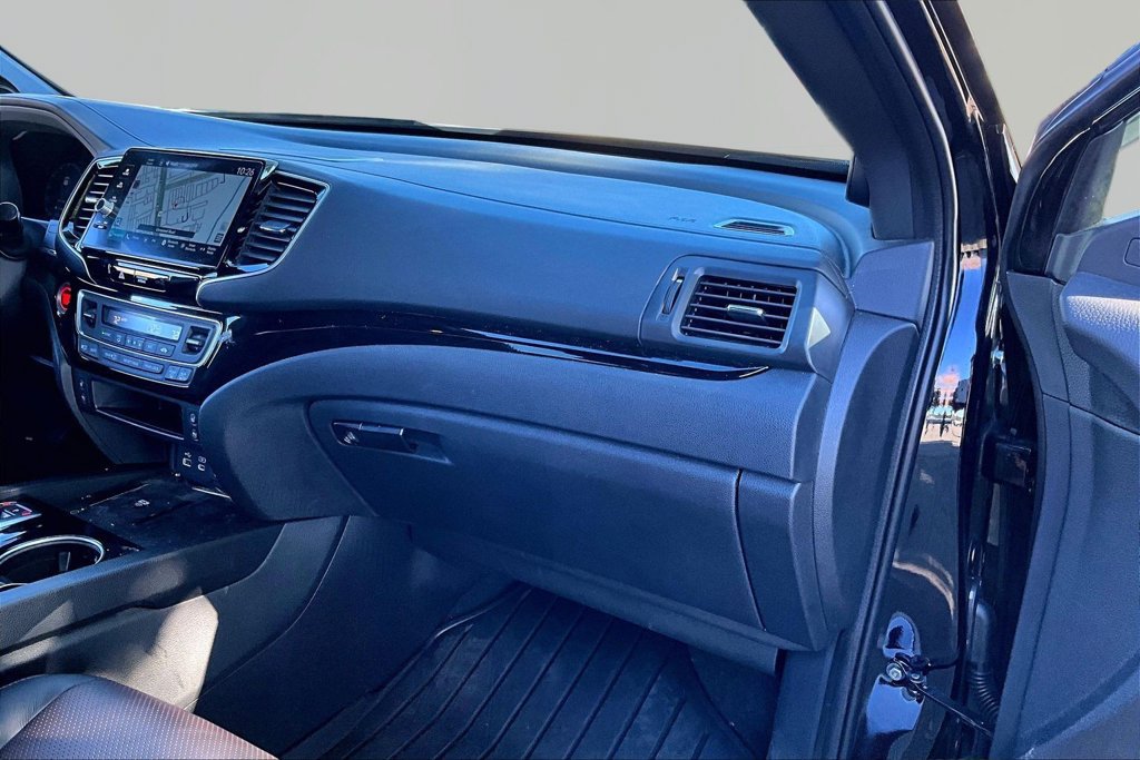 Certified 2026 Honda Ridgeline Black Edition image 18