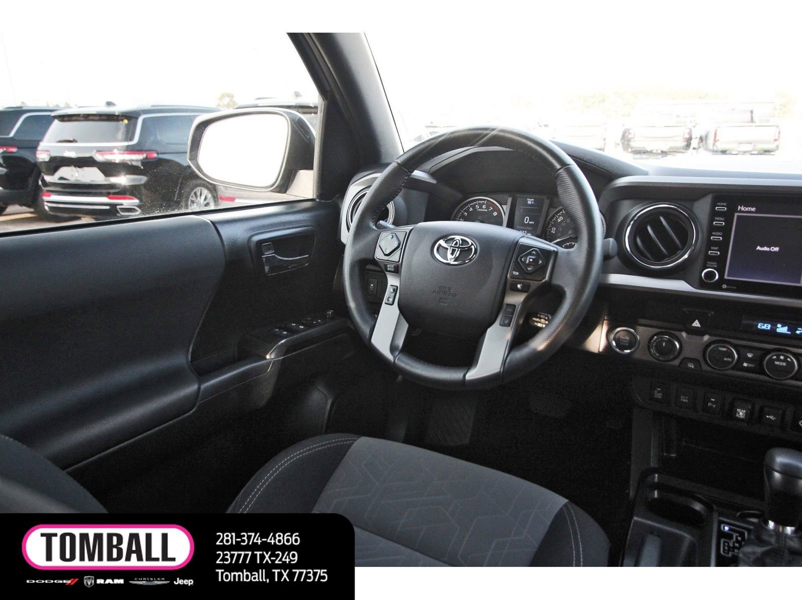 Used 2022 Toyota Tacoma TRD Sport w/ Technology Package image 10