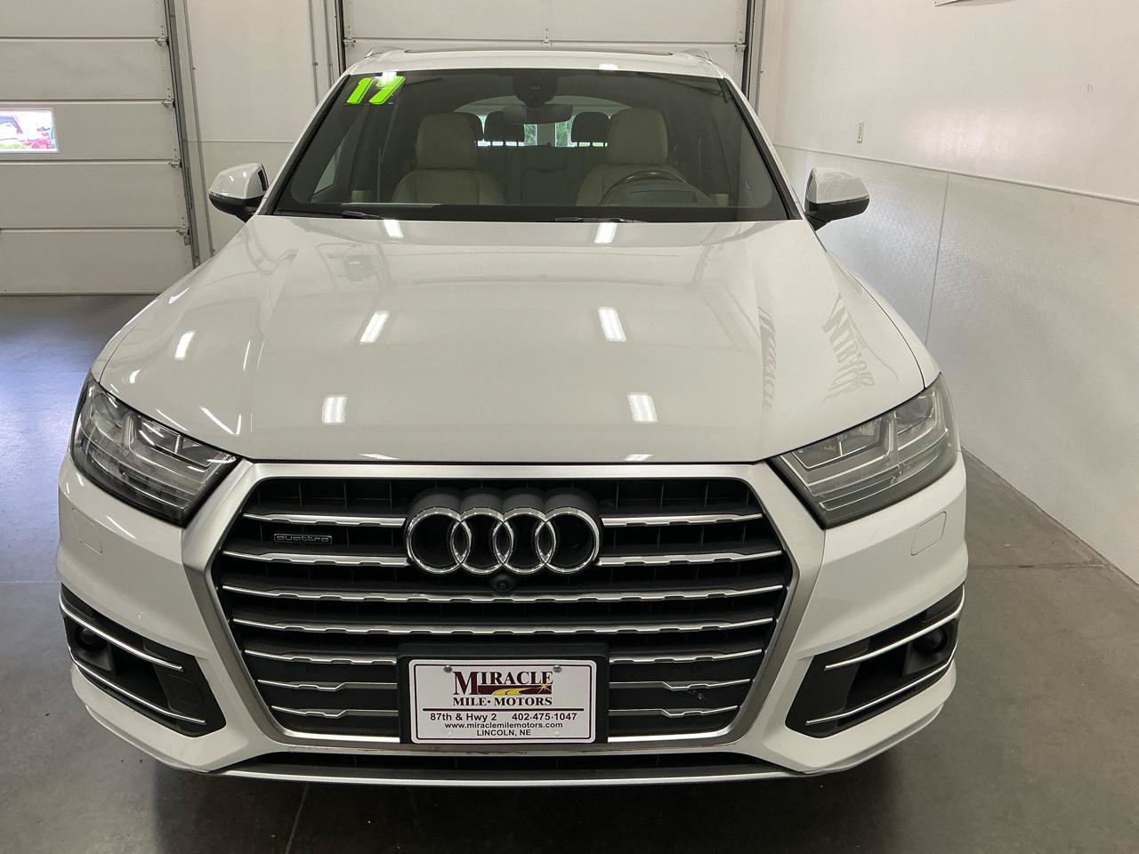 Used 2017 Audi Q7 3.0T Prestige AWD/4WD image 8