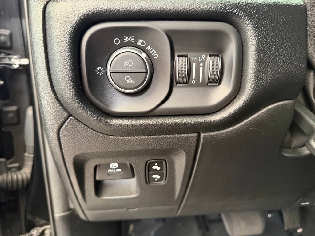 Used 2020 RAM 1500 Laramie w/ Sport Appearance Package AWD/4WD image 49