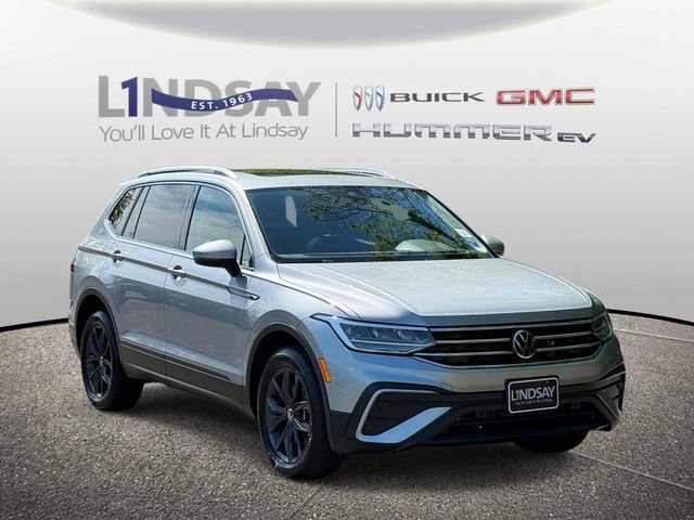 Used 2022 Volkswagen Tiguan SE w/ Panoramic Sunroof Package AWD/4WD image 1