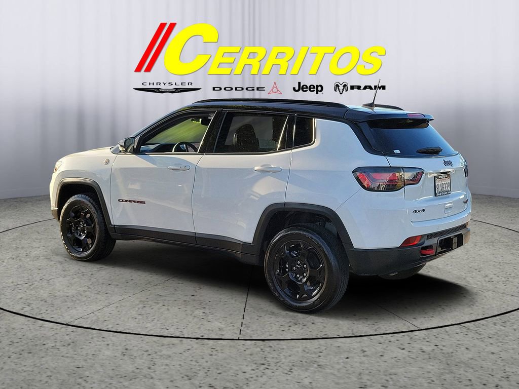 Used 2023 Jeep Compass Trailhawk w/ Trailhawk Elite Group image 2