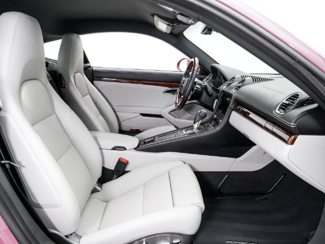 Certified 2025 Porsche 718 Cayman RWD image 23