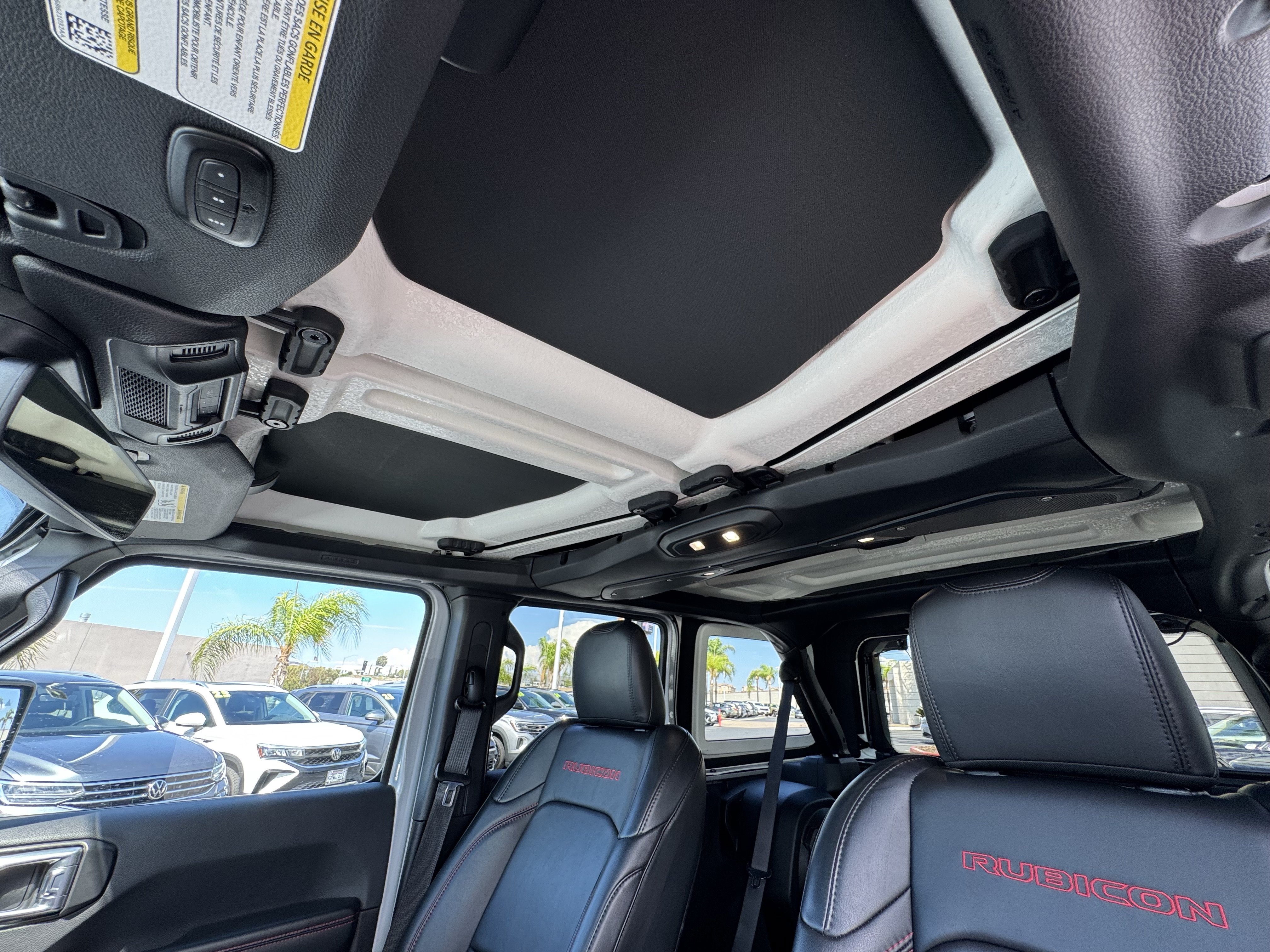 Used 2024 Jeep Wrangler Unlimited Rubicon AWD/4WD image 23