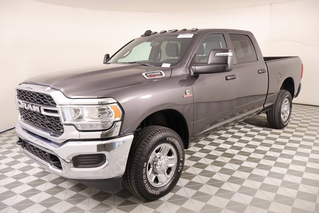 Used 2024 RAM 2500 Tradesman w/ Chrome Appearance Group image 9