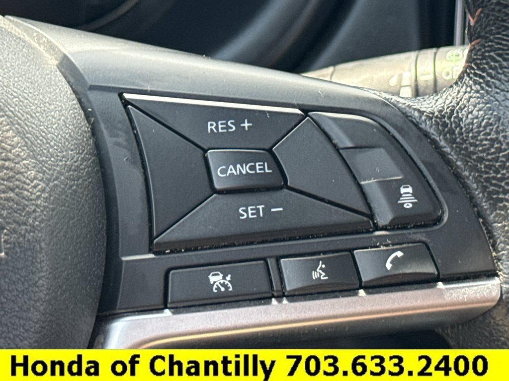 Used 2022 Nissan Kicks SR FWD image 12