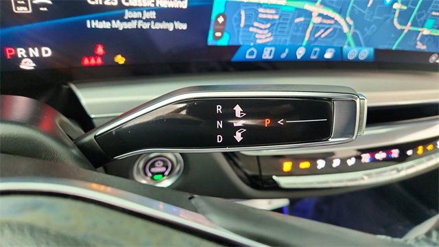 Used 2025 Cadillac Lyriq Luxury image 42