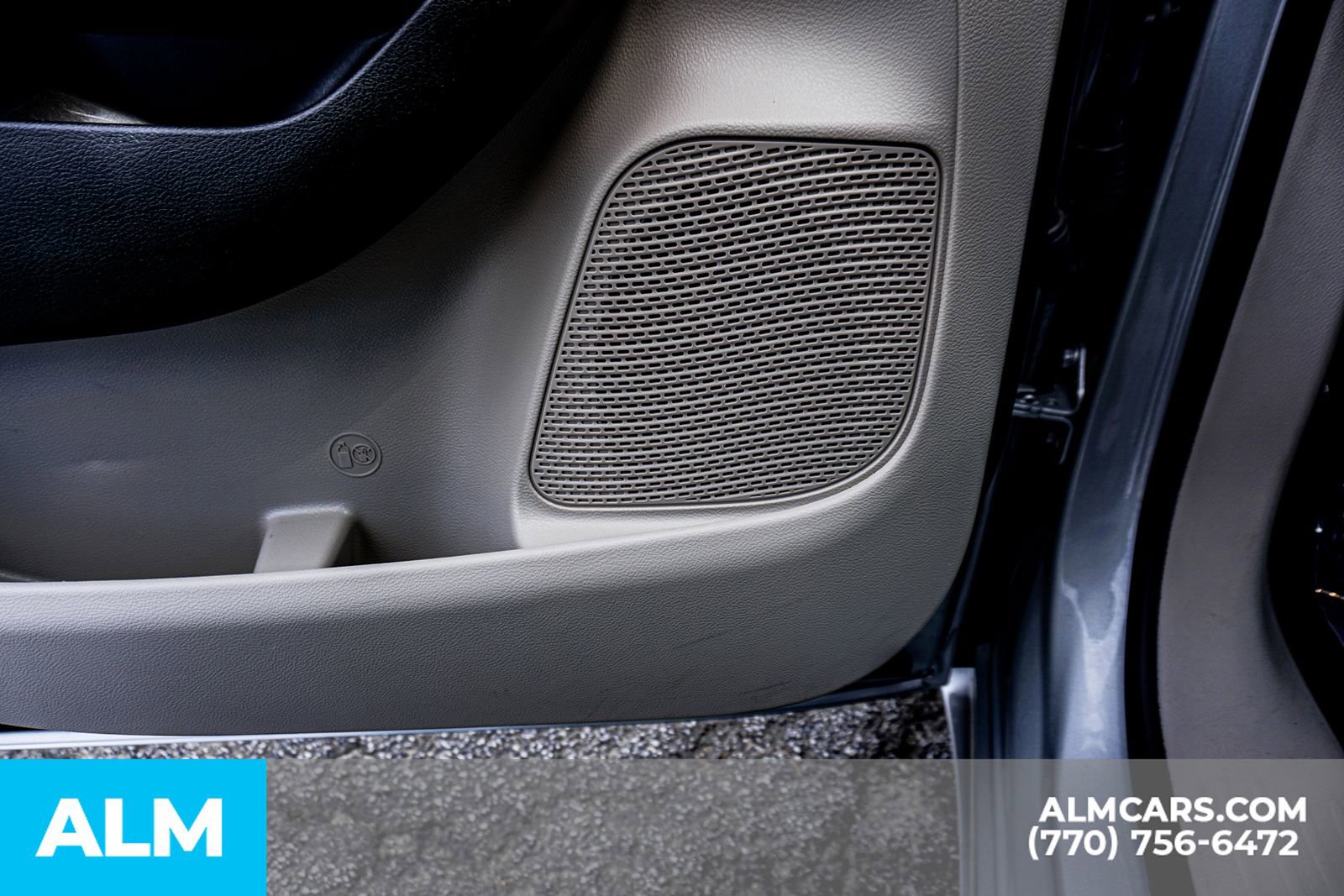 Used 2024 Chrysler Pacifica Touring-L image 57