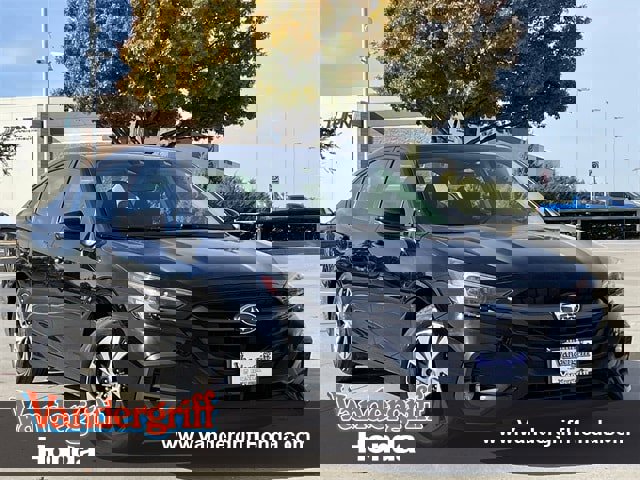 Used 2023 Subaru Legacy Premium image 1