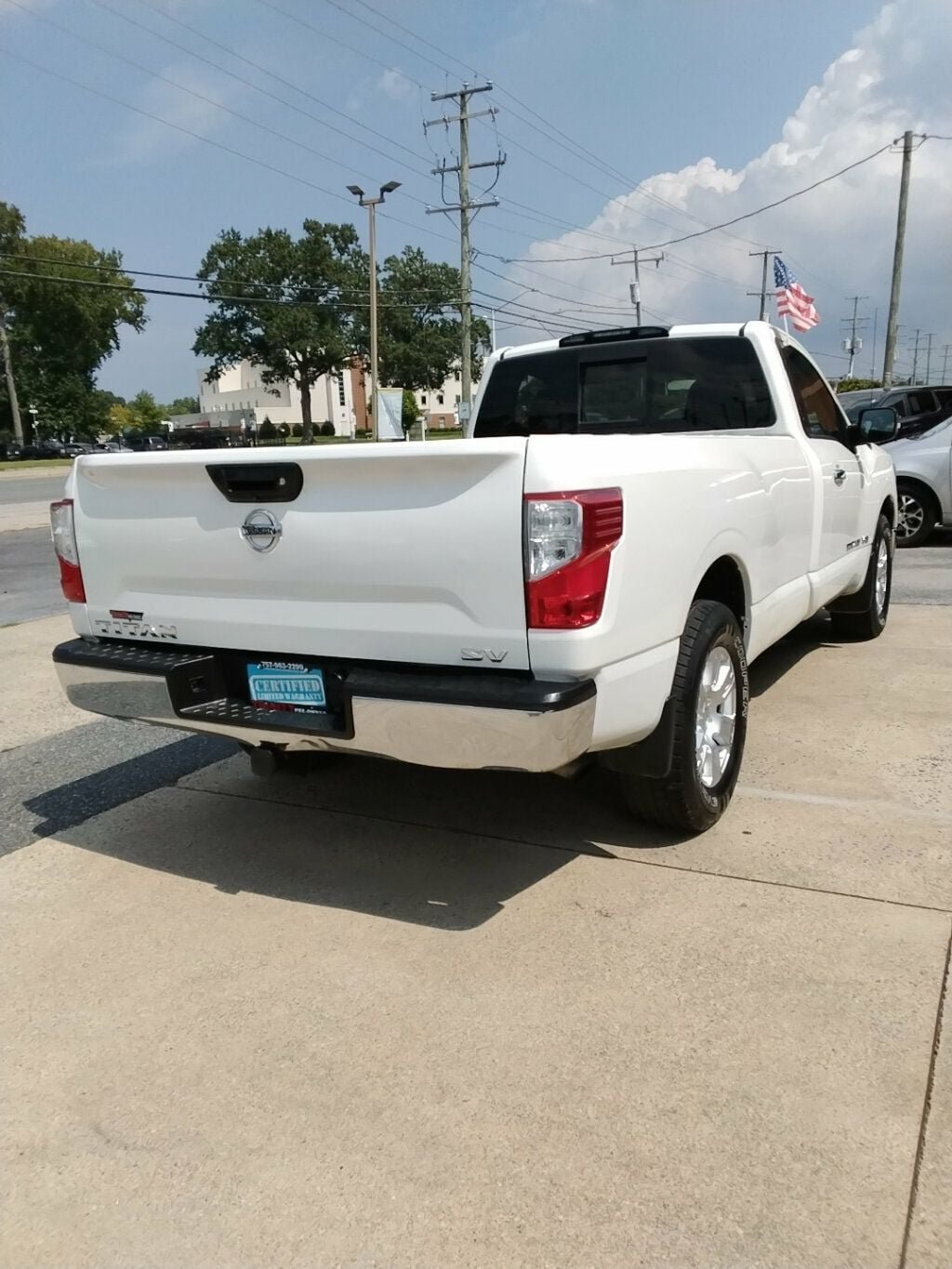 Used 2018 Nissan Titan SV RWD image 4