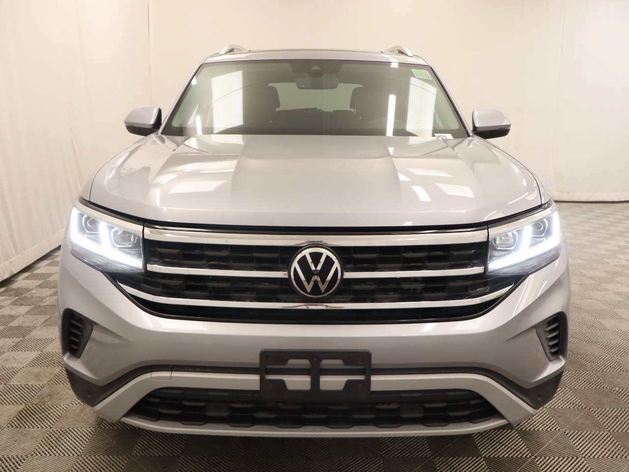 Certified 2023 Volkswagen Atlas SEL AWD/4WD image 5