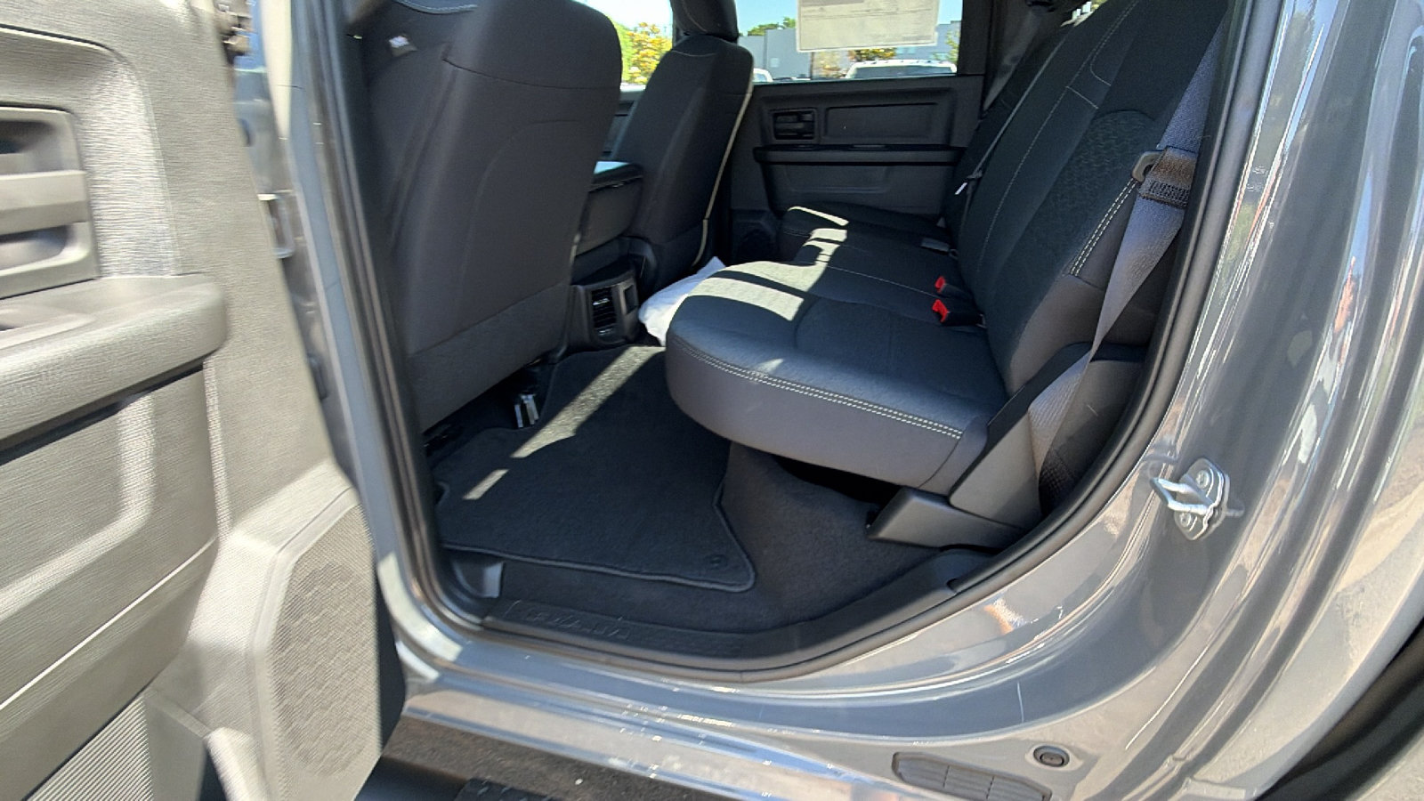New 2026 RAM 2500 Tradesman AWD/4WD image 19
