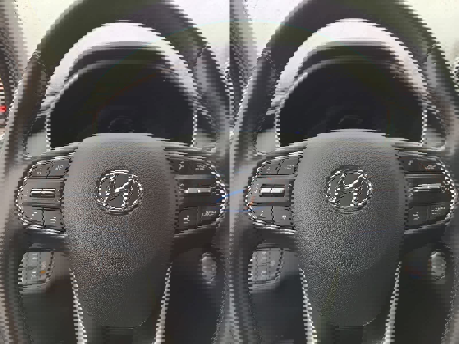 Used 2020 Hyundai Santa Fe Limited image 23