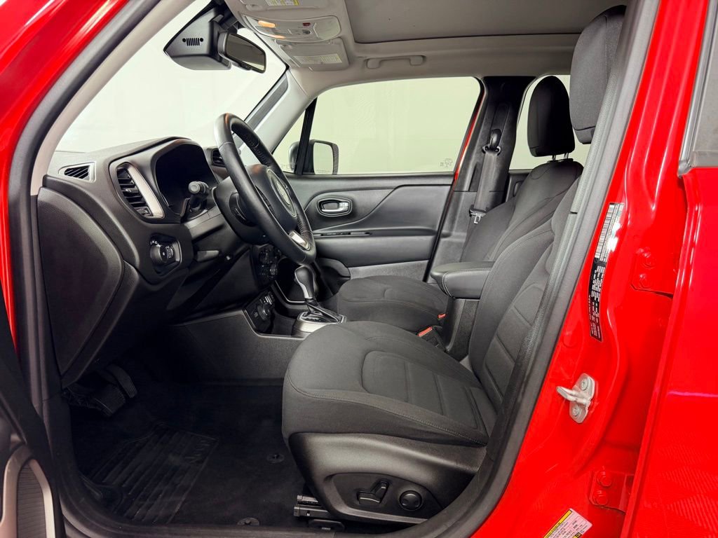Used 2022 Jeep Renegade Latitude w/ Sun/Sound Group image 23