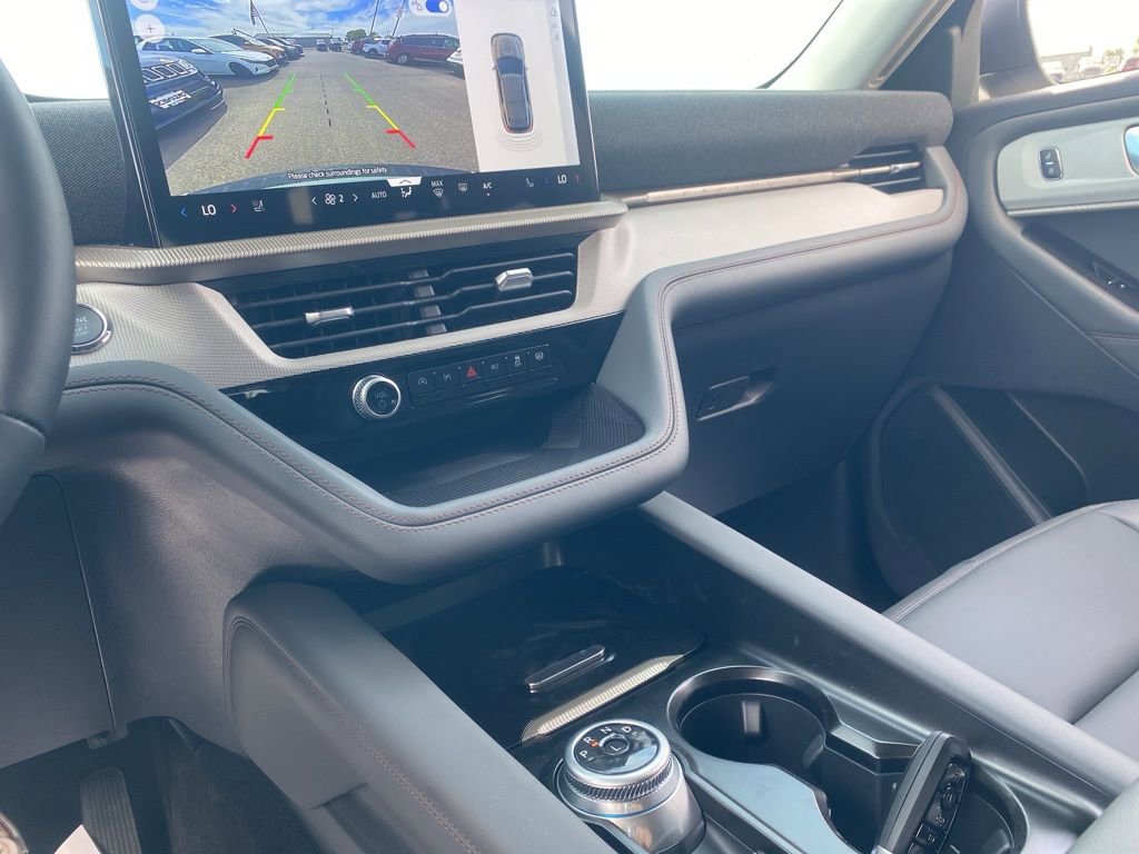 New 2025 Ford Explorer Active image 44