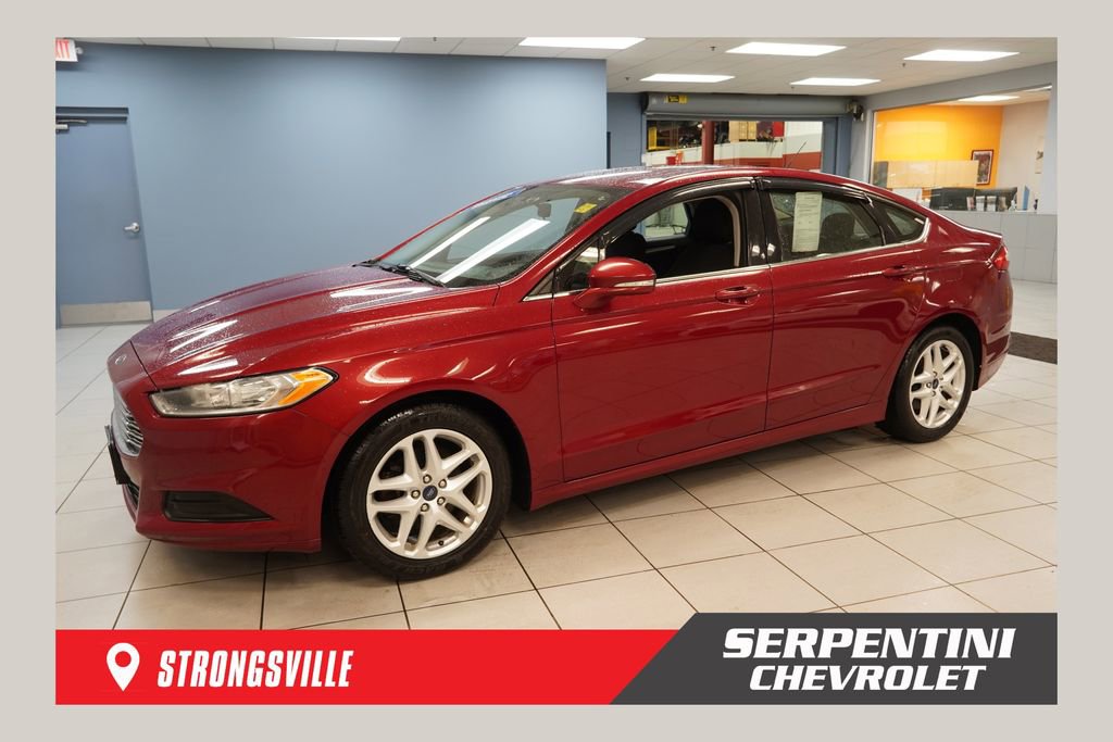 Used 2016 Ford Fusion SE FWD image 1