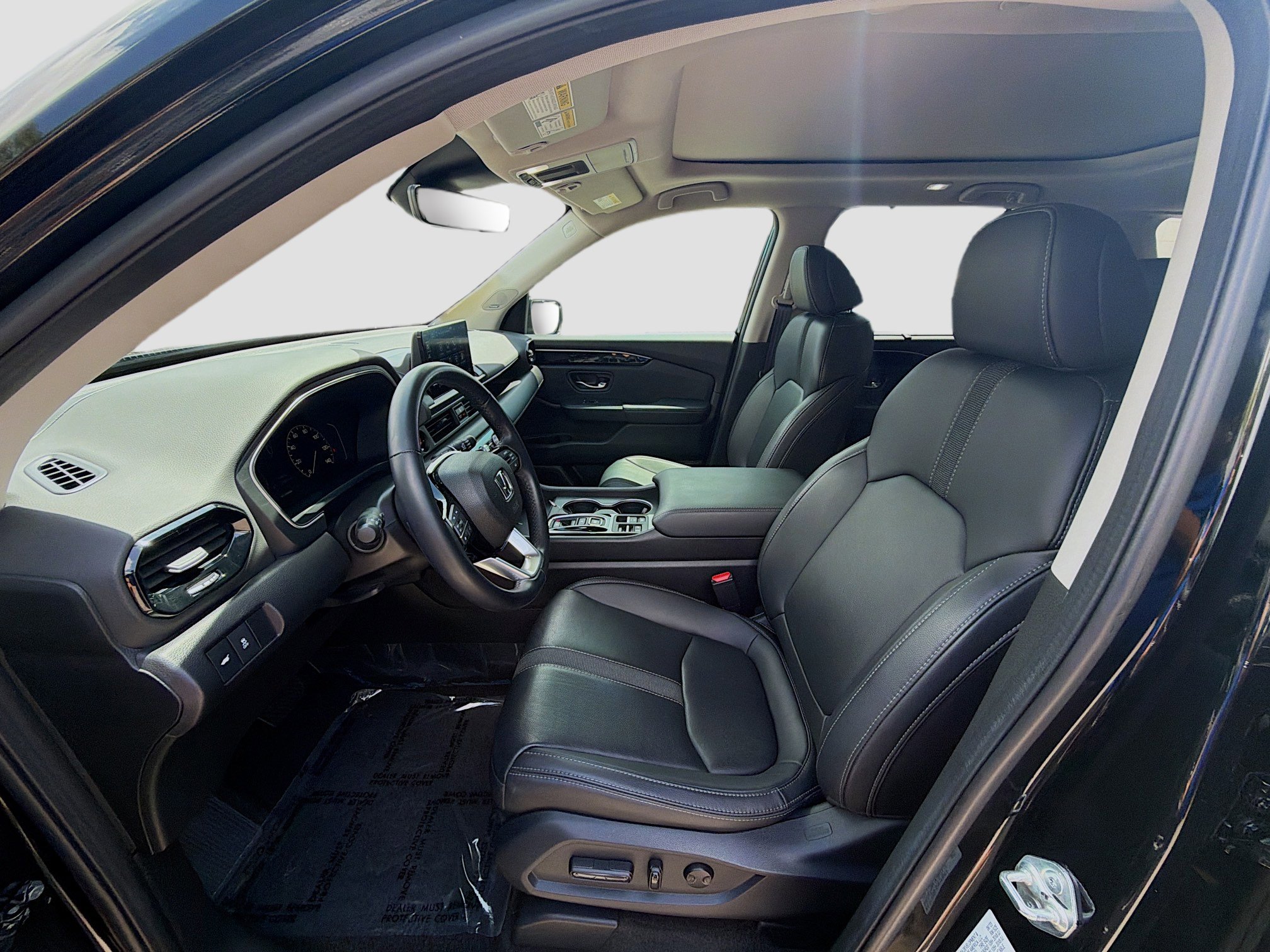 Used 2023 Honda Pilot Touring image 19