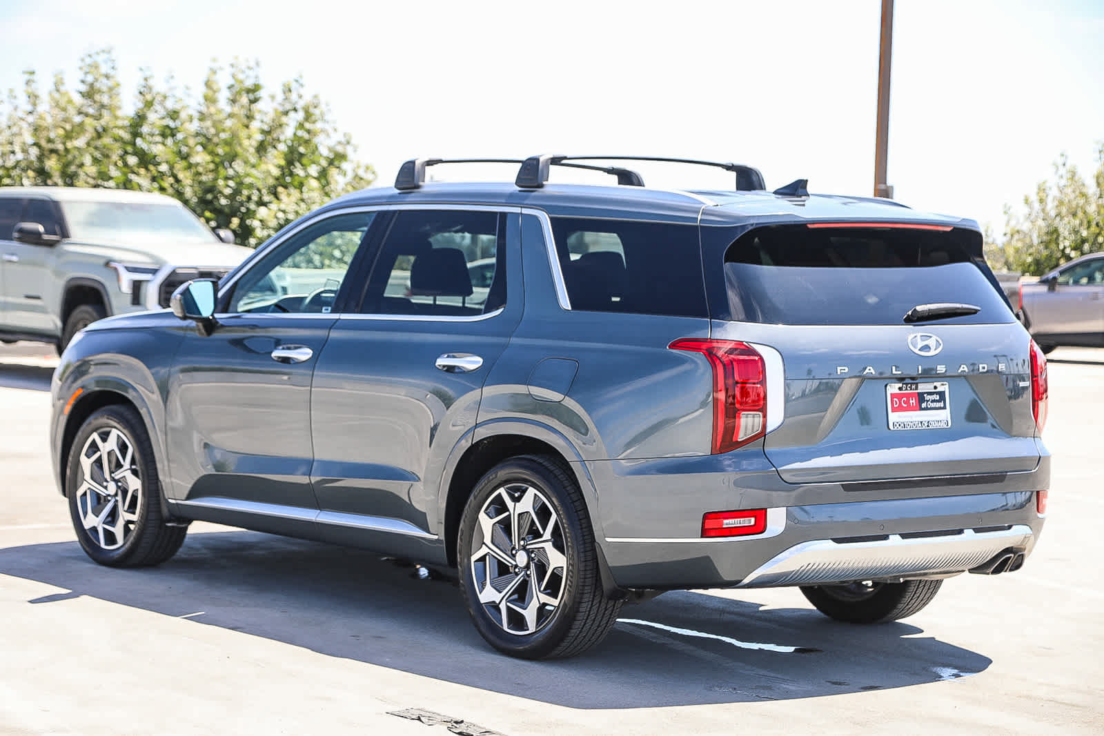 Used 2021 Hyundai Palisade Calligraphy w/ Cargo Package AWD/4WD image 7