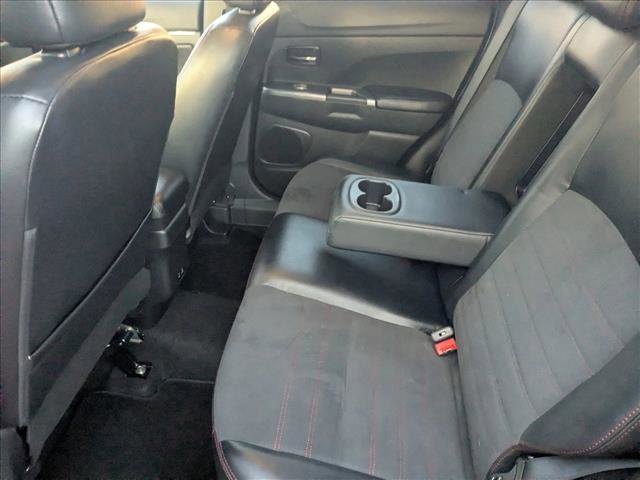 Used 2024 Mitsubishi Outlander Sport SE image 17