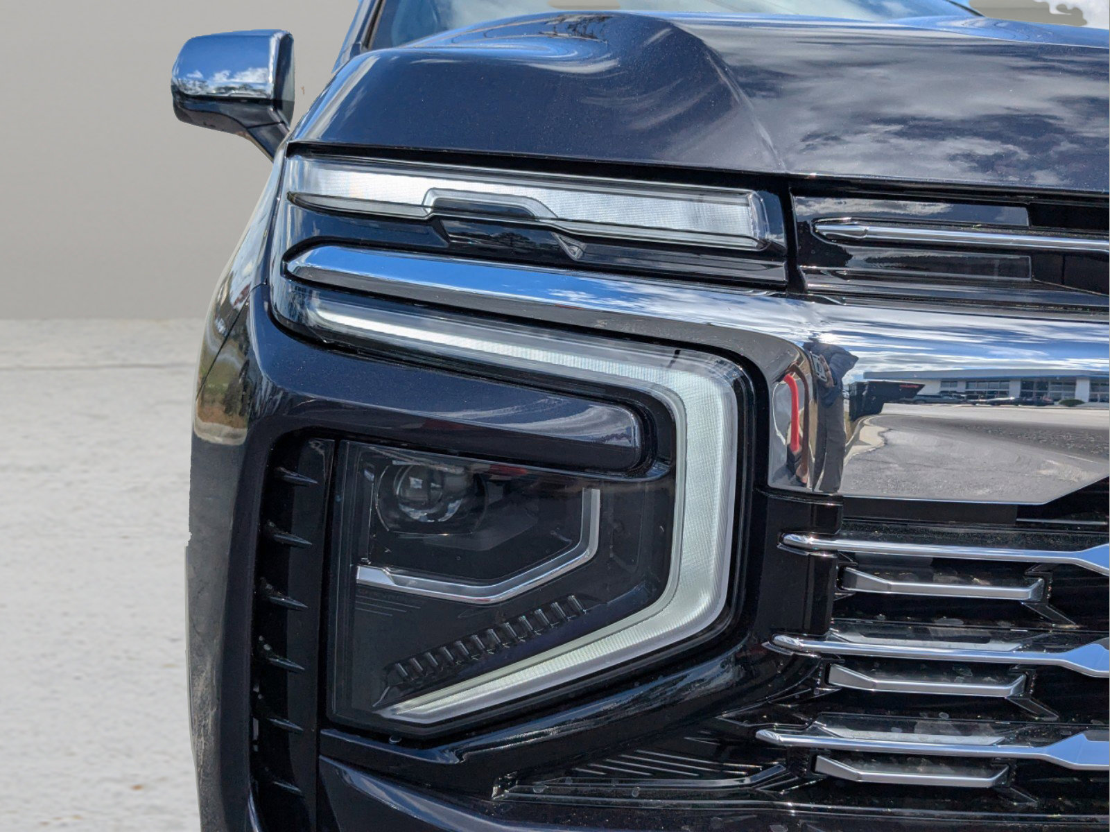 New 2025 Chevrolet Suburban Premier image 10