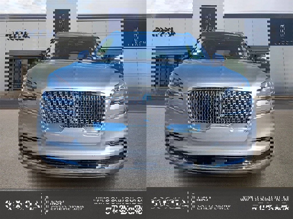 Certified 2022 Lincoln Aviator AWD w/ Premium Package image 2