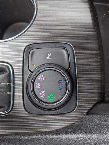 Used 2019 GMC Acadia SLT image 28