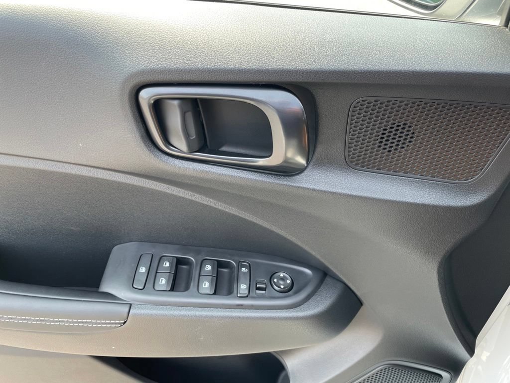 New 2026 Hyundai Venue SEL FWD image 8