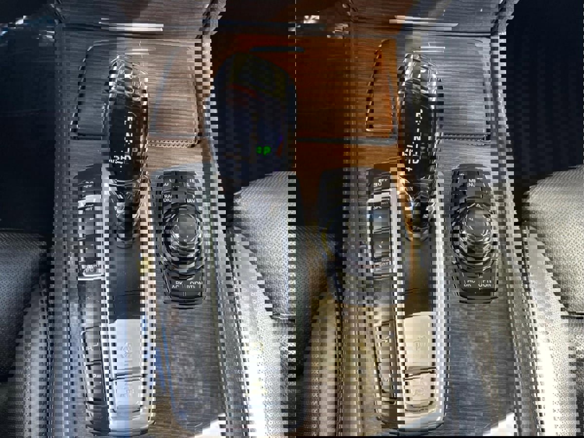 Used 2010 BMW 750Li image 19